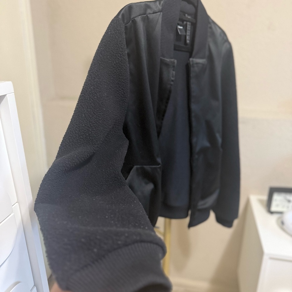 ADIDAS Satin Sherpa Black Bomber Jacket Size Medium - Picture 9 of 16